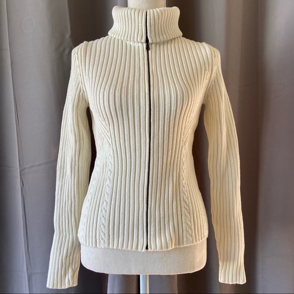 Ann Taylor Sweaters - Ann Taylor LOFT Fitted Zip Front Sweater XS